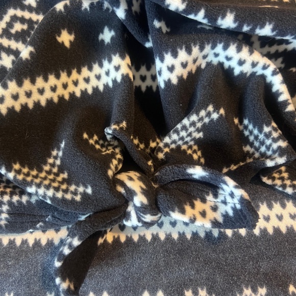 Old Navy Microfleece Sweater - Picture 4 of 4